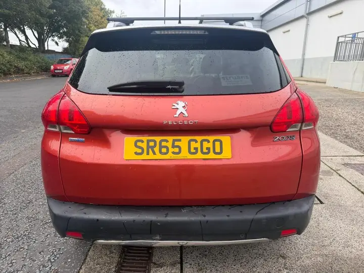 Peugeot 2008 2015 photo 5
