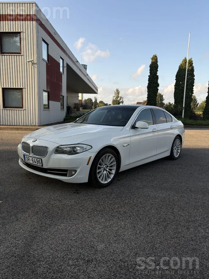 BMW 535I