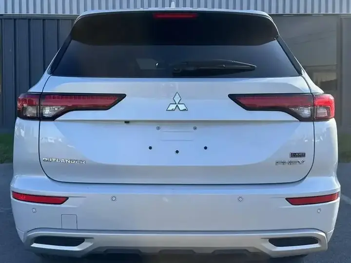 Mitsubishi Outlander 2025 photo 5