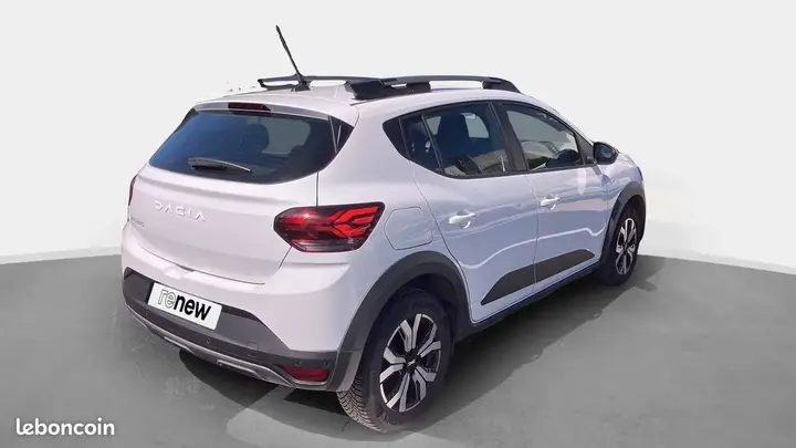 Dacia Sandero 2023 photo 2