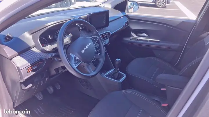 Dacia Sandero 2023 photo 4