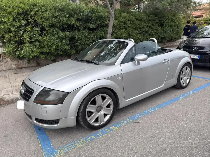 Audi Tt Roadster 2000 photo 2