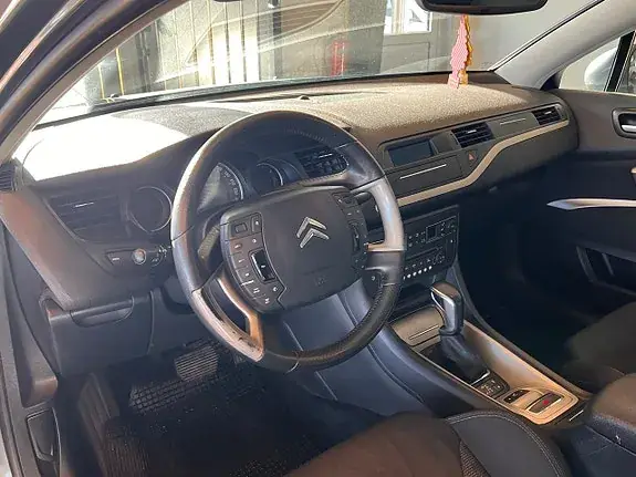 Citroen C5 2011 photo 5