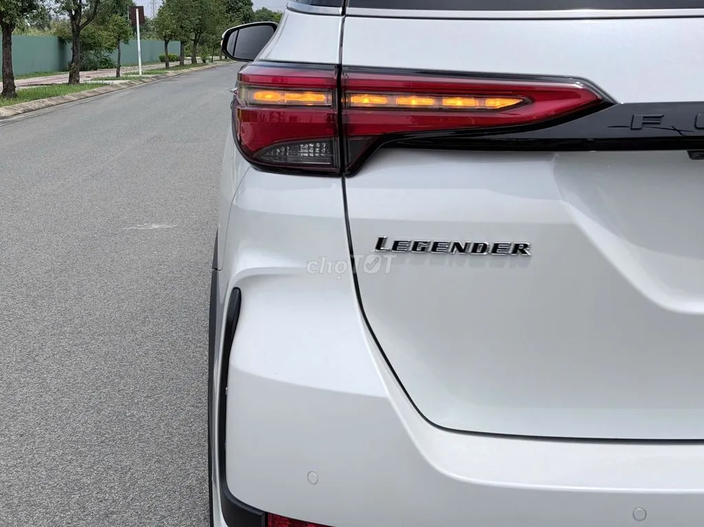 Toyota Fortuner 2025 photo 5