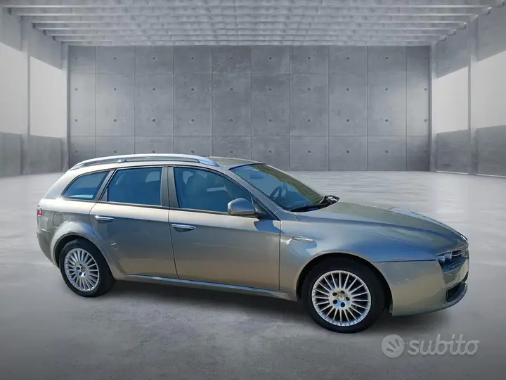 Alfa Romeo 159 Sportwagon 2006 photo 4