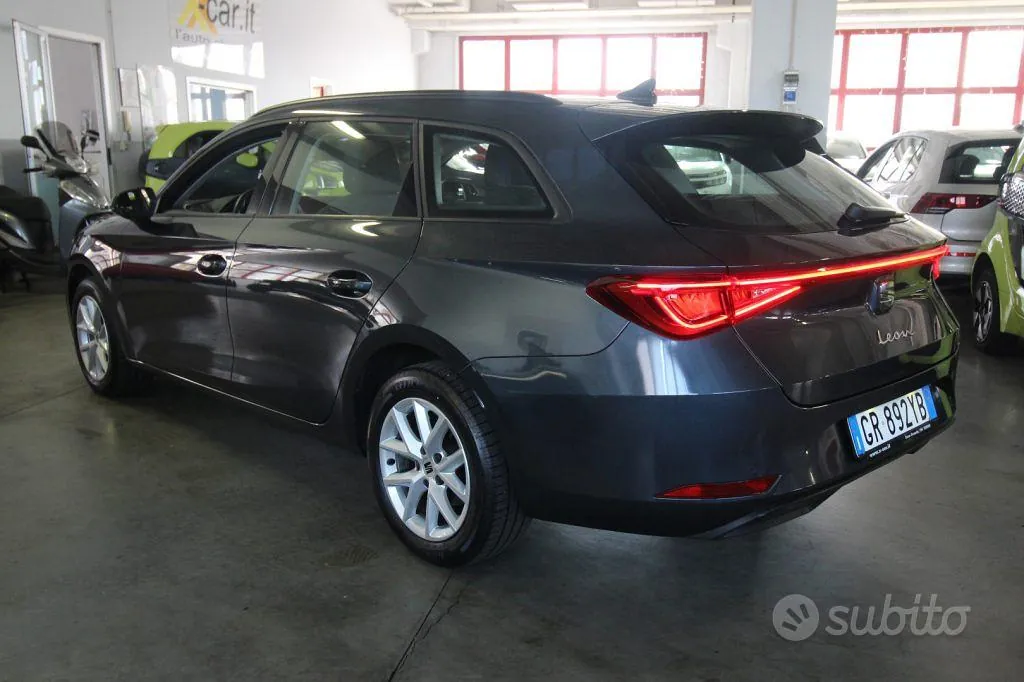 Seat Leon 2023 photo 4