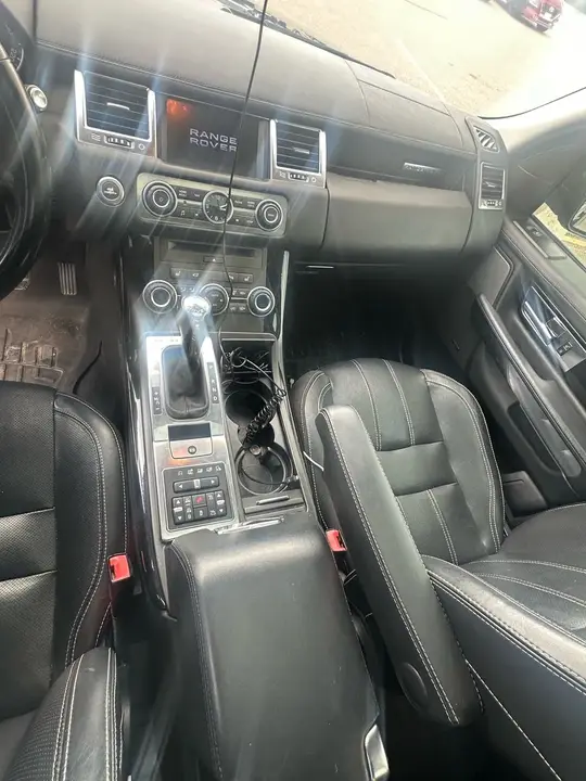Land Rover Range Rover Sport 2013 photo 3