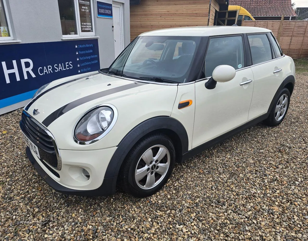 Mini Cooper 2015 photo 2