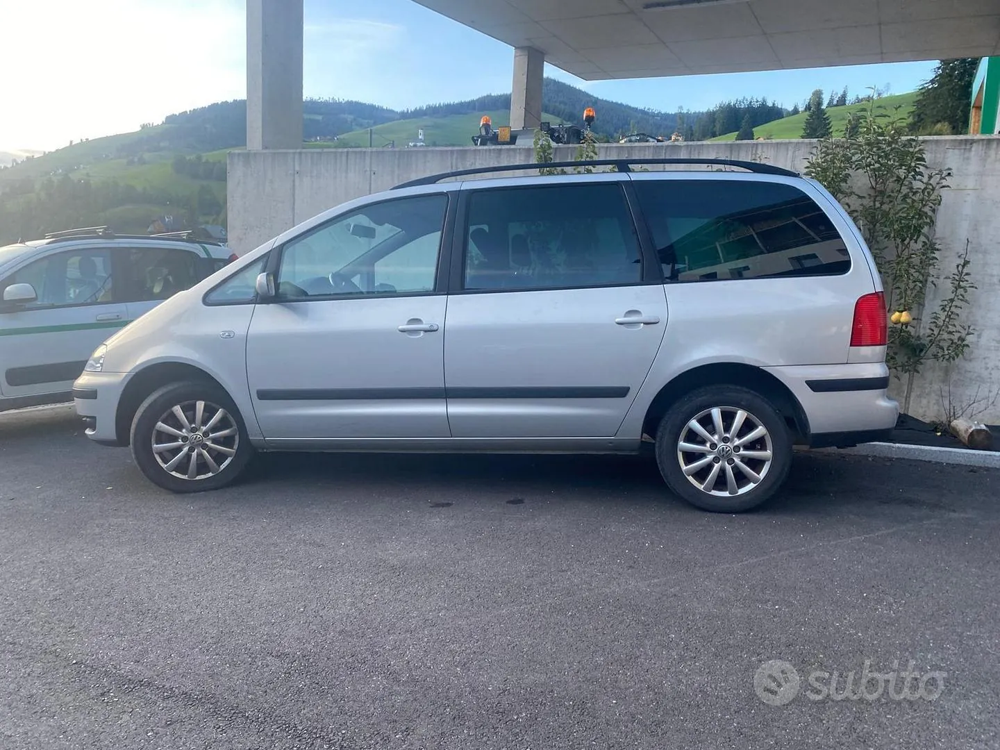 Volkswagen Sharan 2004 photo 3