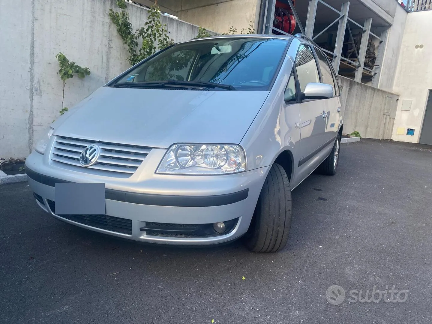 Volkswagen Sharan 2004 photo 2