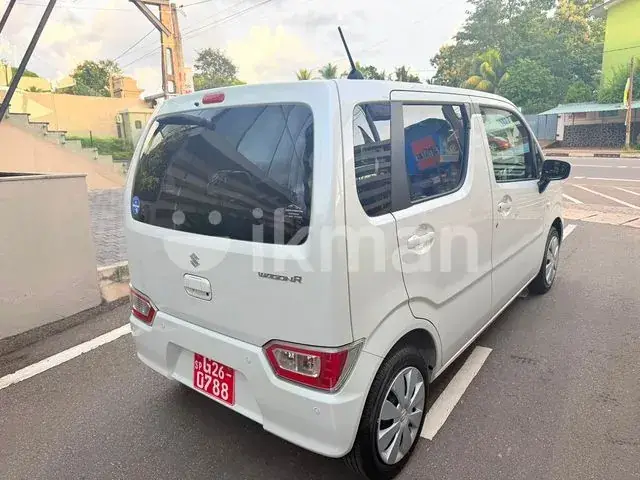 Suzuki Wagon R Fx 2024 photo 5