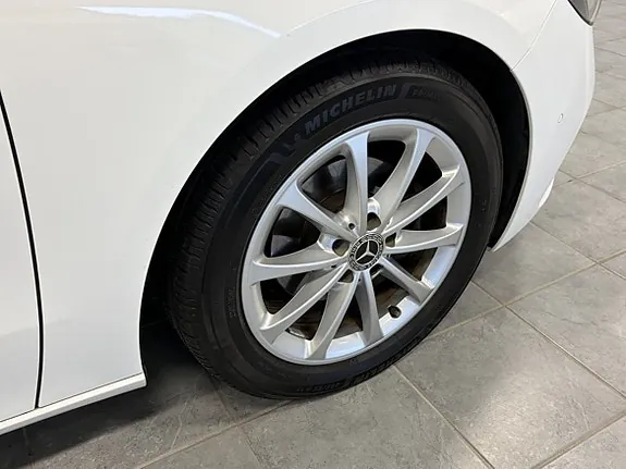 Mercedes-Benz B180 2019 photo 3