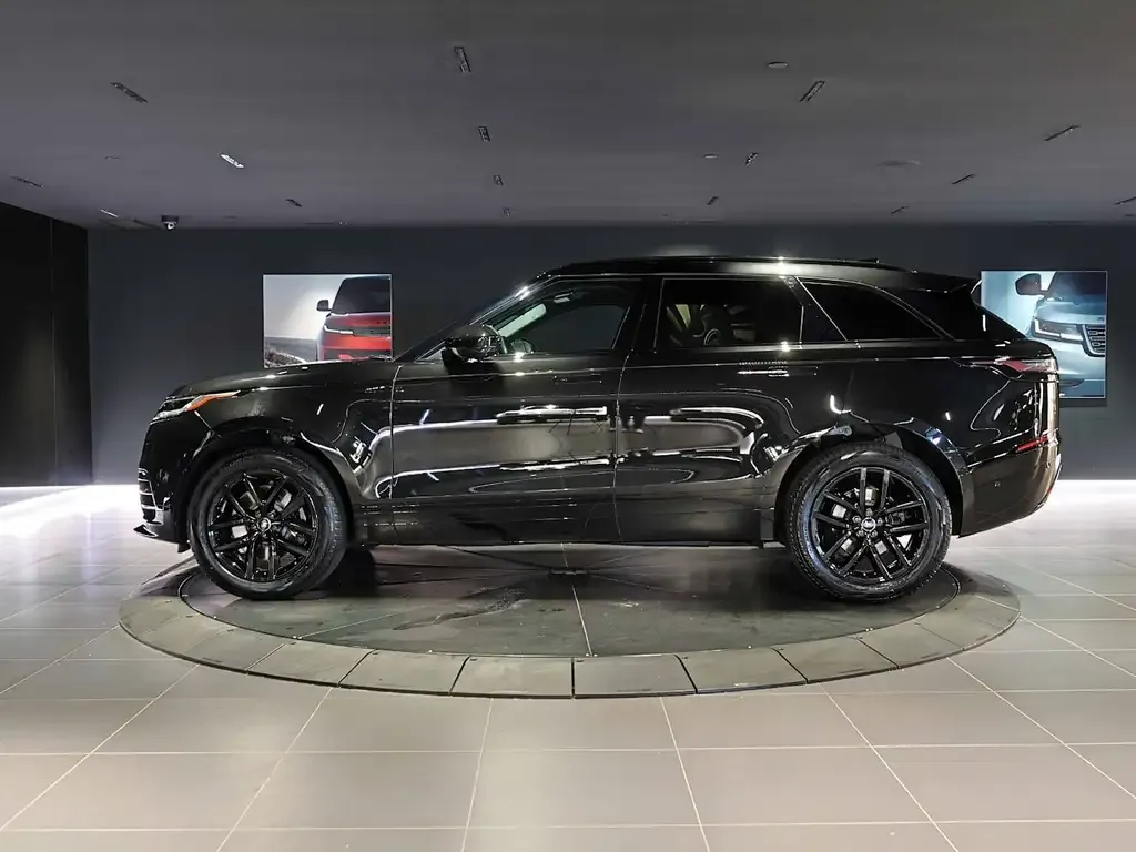 Land Rover Range Rover Velar 2026 photo 5