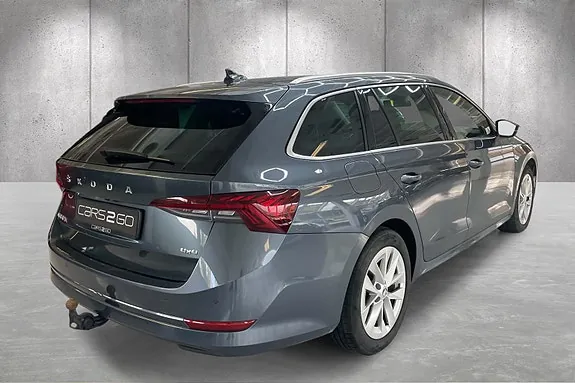 Skoda Octavia 2022 photo 3