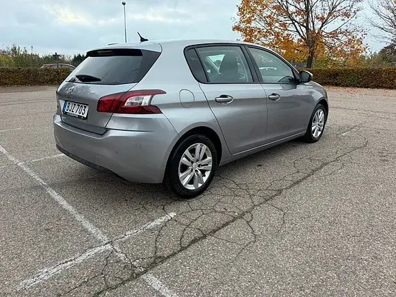 Peugeot 308 2014 photo 2