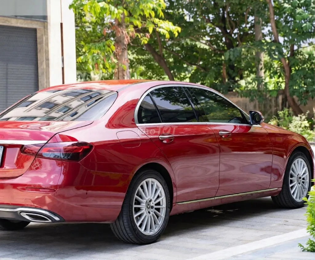 Mercedes-Benz E-Class 2021 photo 5