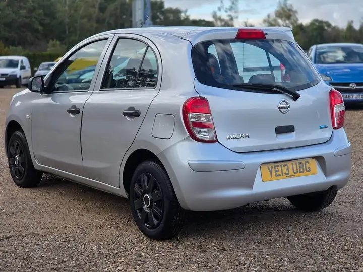 Nissan Micra 2013 photo 4