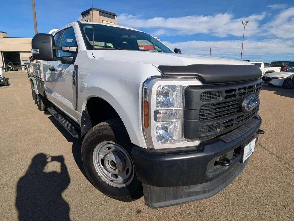 Ford F250 2025 photo 5