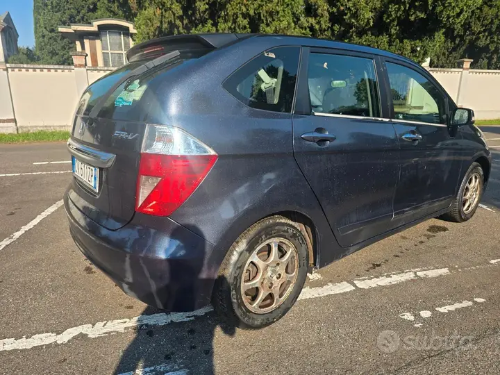 Honda Fr-V 2005 photo 3
