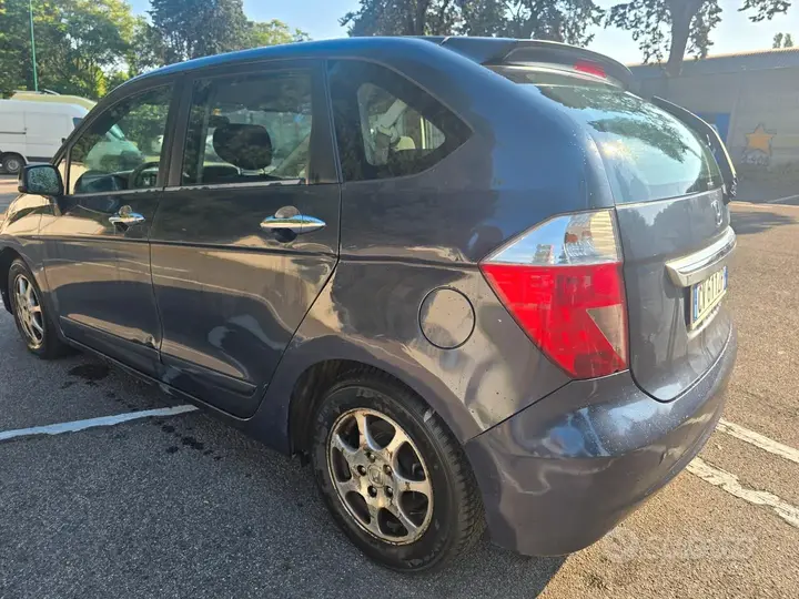 Honda Fr-V 2005 photo 5