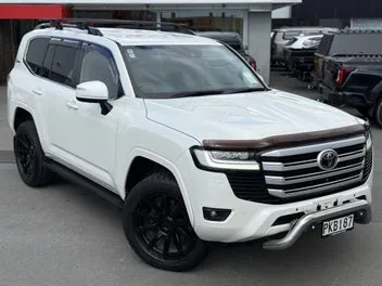Toyota Land Cruiser 2022 photo 3