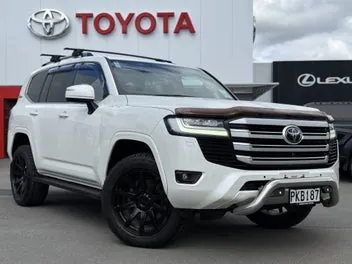 Toyota Land Cruiser 2022 photo 2