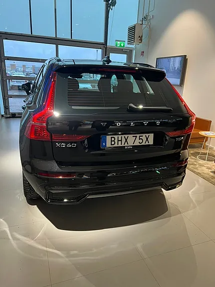 Volvo Xc60 2025 photo 2
