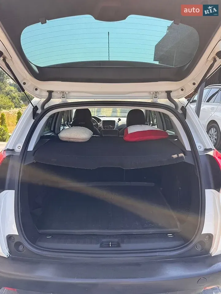 Peugeot 2008 2014 photo 3