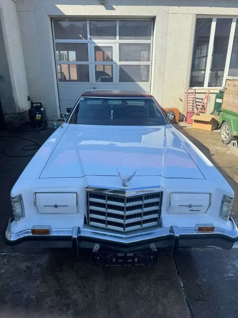 Ford Thunderbird