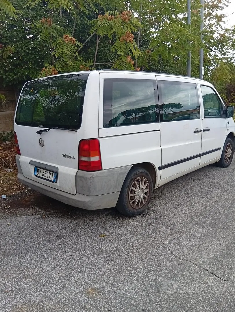Mercedes-Benz Vito 2001 photo 2
