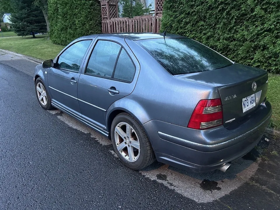 Volkswagen Jetta 2005 photo 2