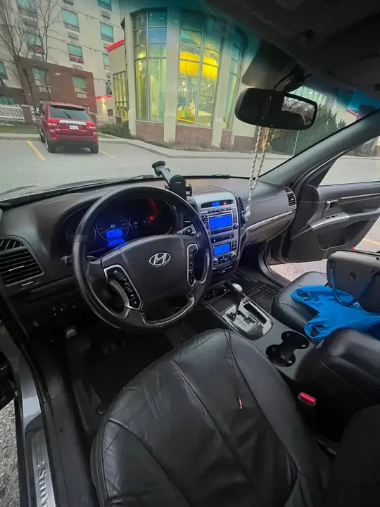 Hyundai Santa Fe 2010 photo 2