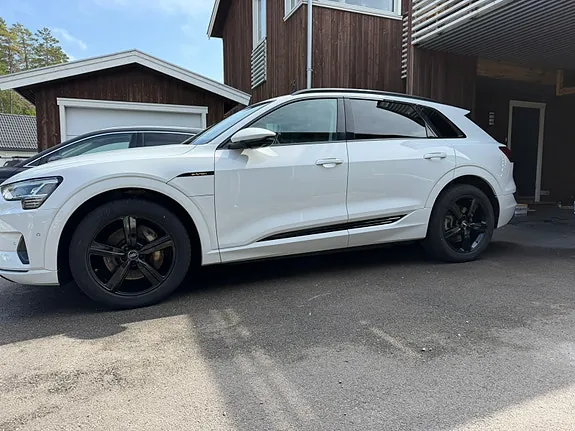Audi E-Tron 2020 photo 3