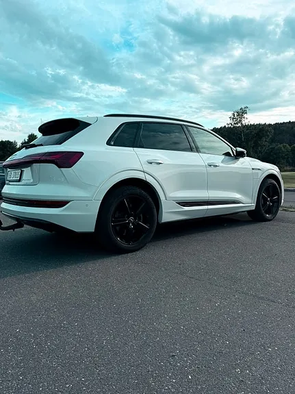 Audi E-Tron 2020 photo 2
