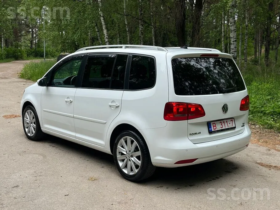 Volkswagen Touran 2014 photo 3