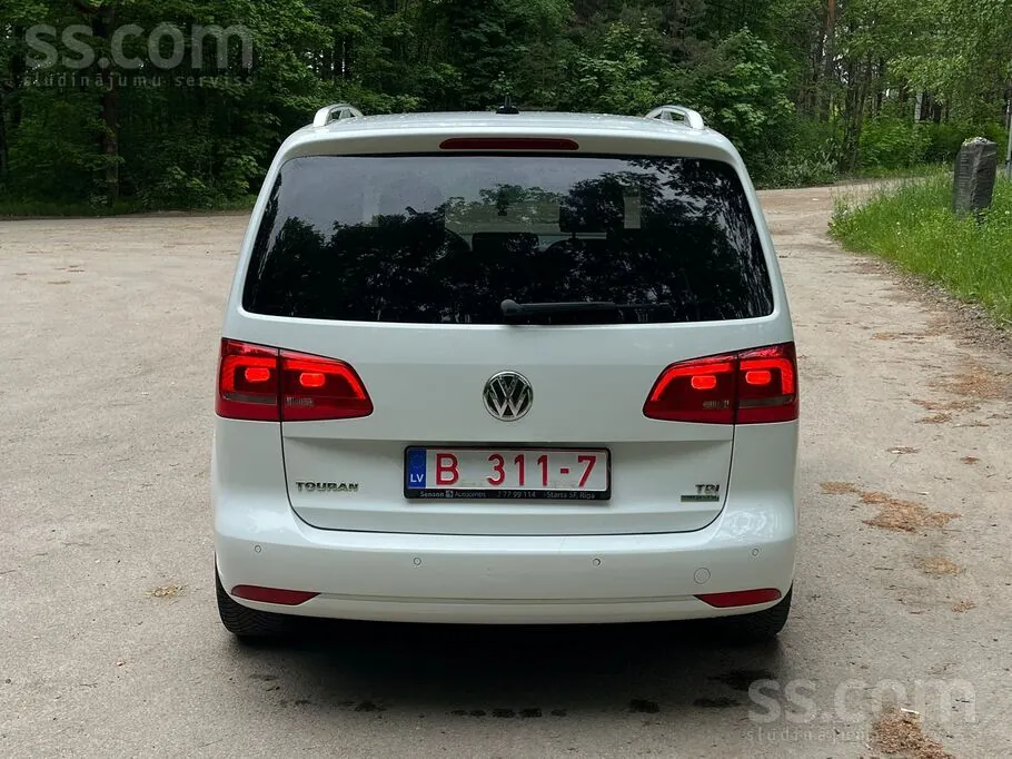 Volkswagen Touran 2014 photo 4