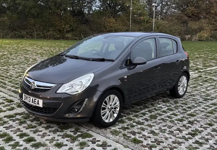 Vauxhall Corsa 2013 photo 3