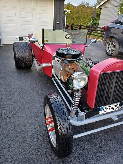 Ford Custom 1948 photo 3