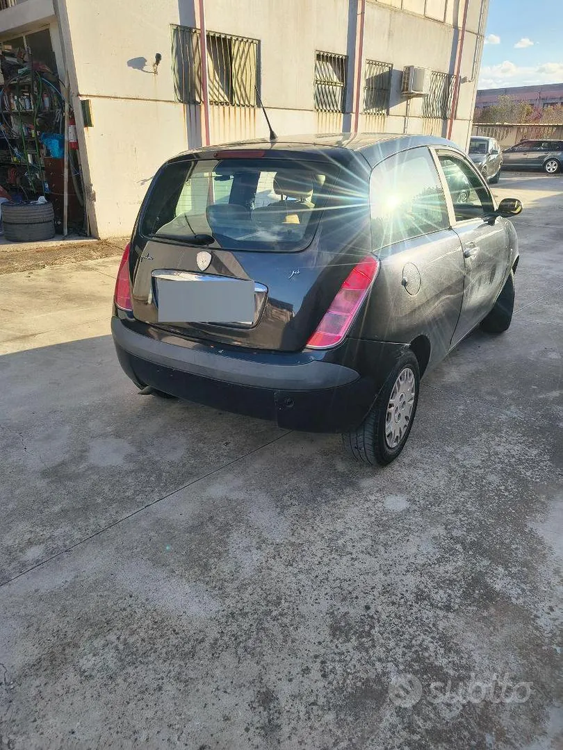Lancia Y 2004 photo 3