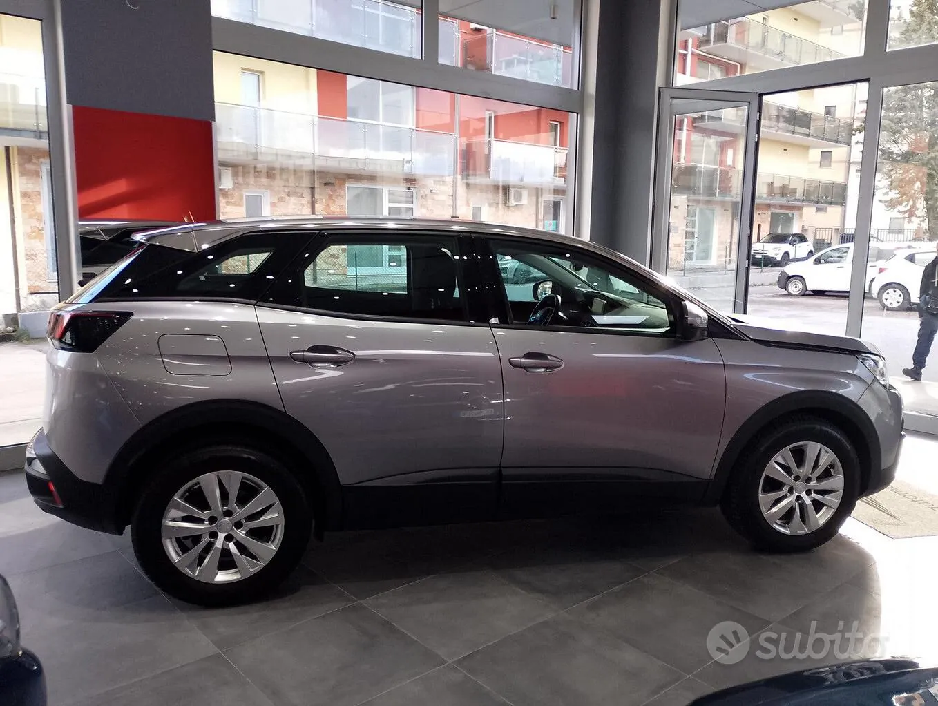 Peugeot 3008 2019 photo 4