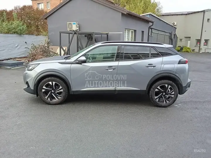 Peugeot 2008 2021 photo 4
