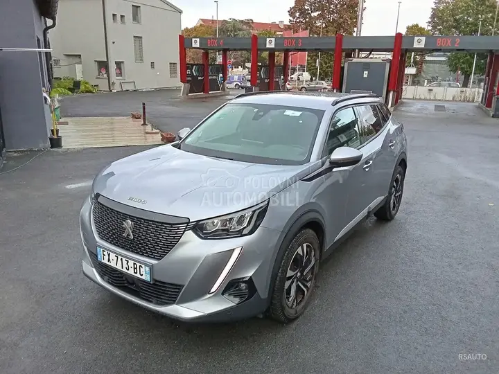 Peugeot 2008 2021 photo 3