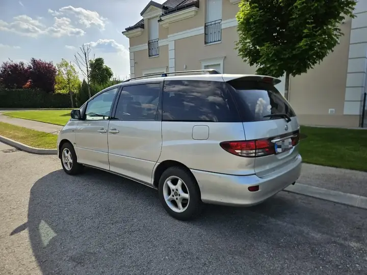 Toyota Previa 2005 photo 3