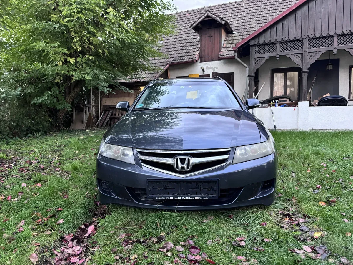 Honda Accord Tourer 2006 photo 2