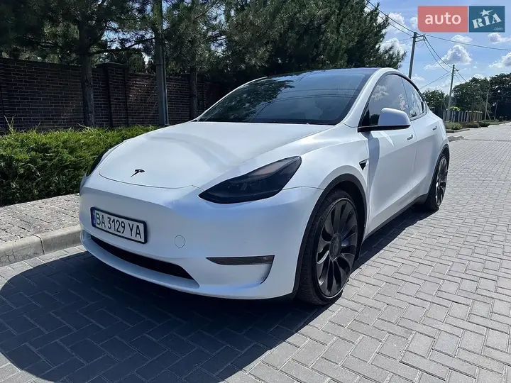 Tesla Model Y 2021 photo 3
