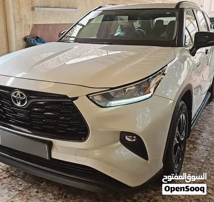 Toyota Highlander 2024 photo 3