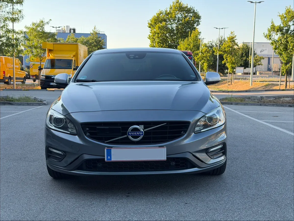 Volvo S60 2015 photo 3