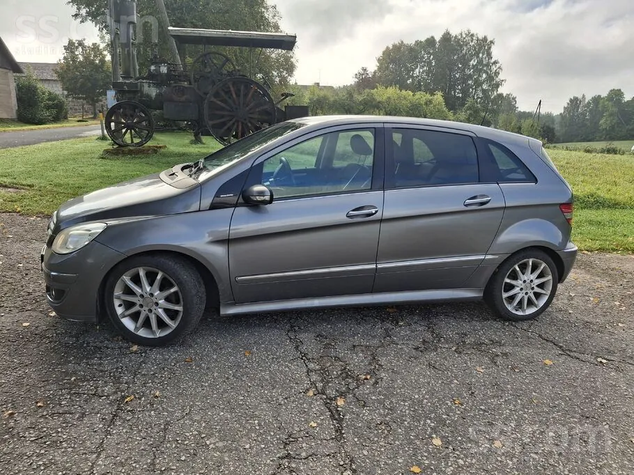 Mercedes-Benz B200 2008 photo 4