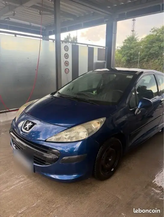 Peugeot 207 2007 photo 2