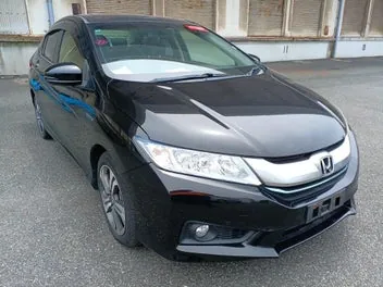 Honda Grace 2016 photo 2